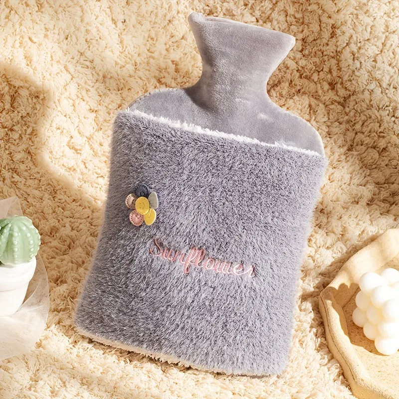 1000ml/33.81oz Warm Water Bottle with Cute Embroidered Flower Design, High-Elasticity, Removable Washable Polyester Cover, Unscented PVC Injection Water Pouch for Heat Therapy