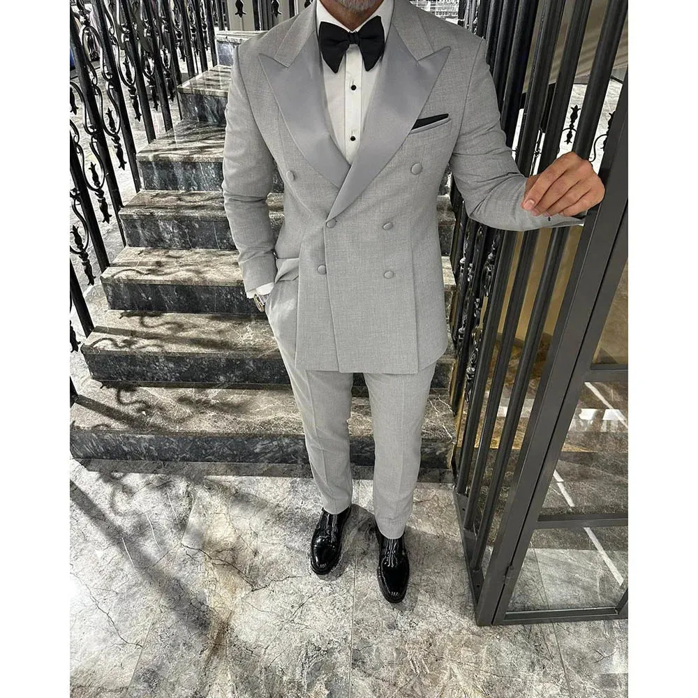 Aidase Fashion Men Suits Solid Color Bespoke Double Breasted Split Blazer Peak Lapel Regular Length Slim Fit Male Clothing Costume