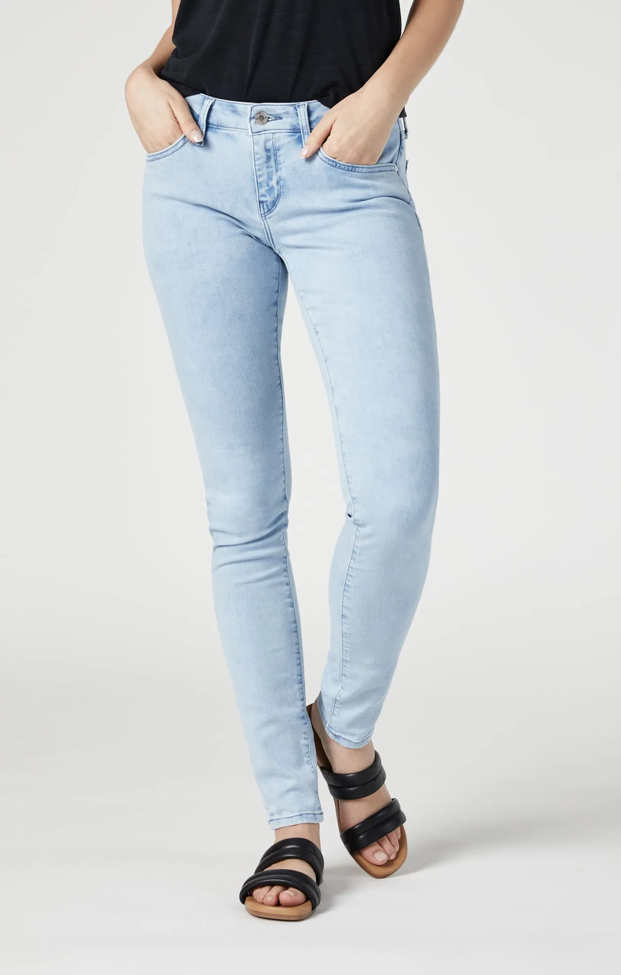 ALEXA SKINNY IN SKY FEATHER BLUE