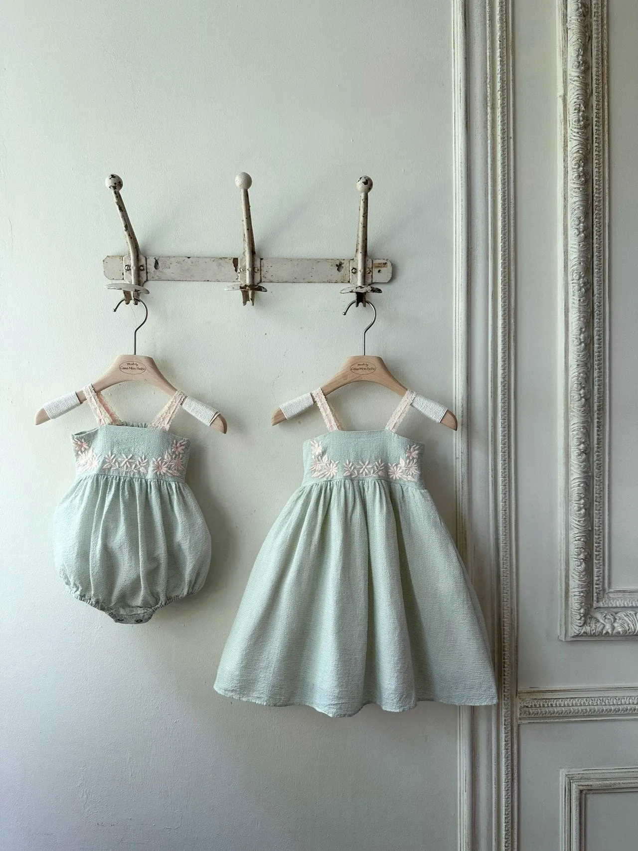 Aria Embroidery Dress _Mint