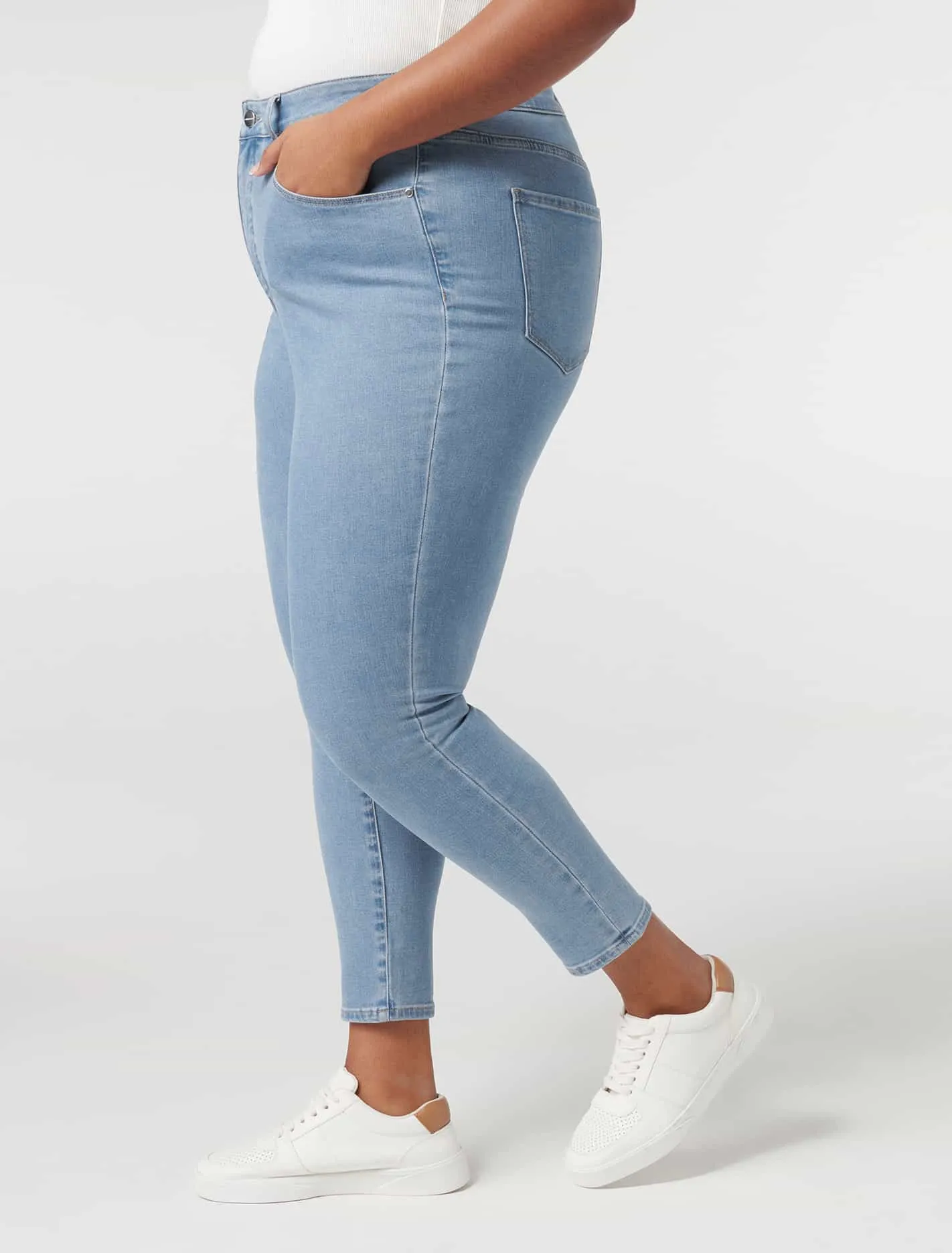 Belinda Curve High Rise Jean