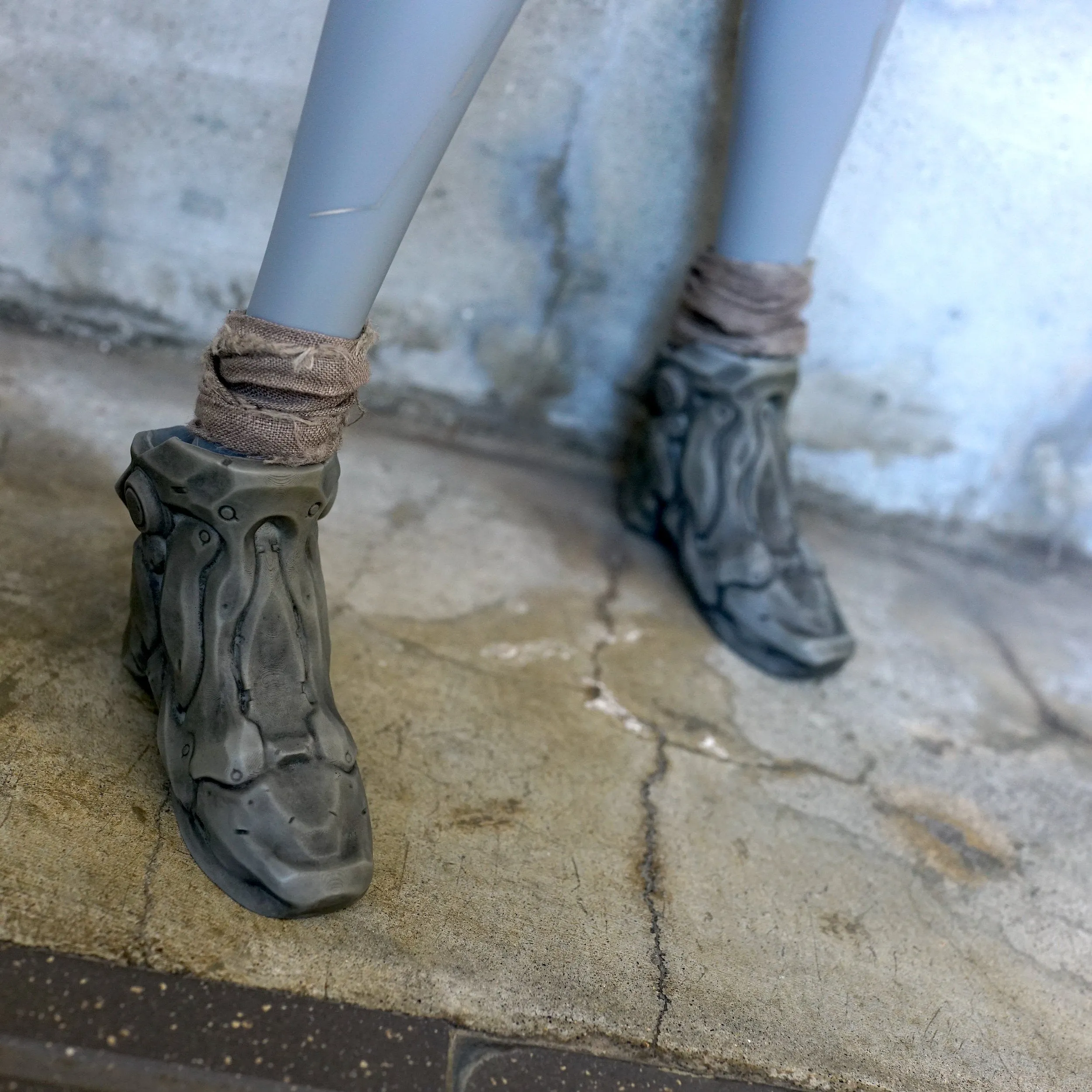 Bio Mecha Boots (weathered)