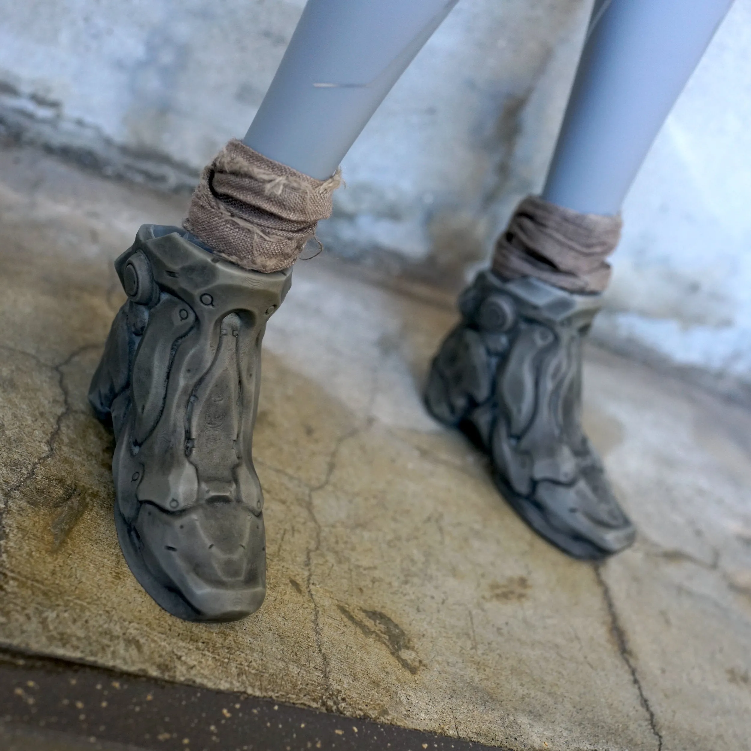 Bio Mecha Boots (weathered)