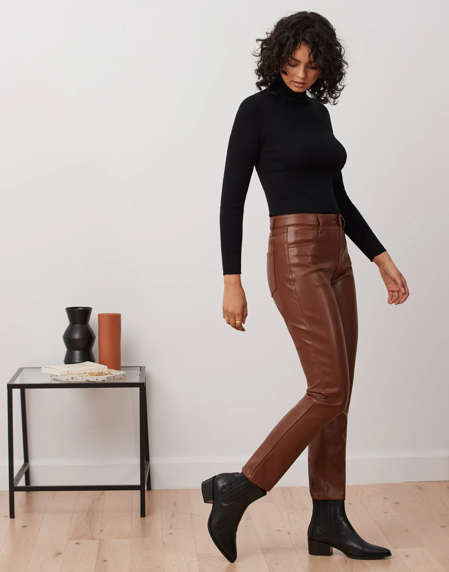 EMILY SLIM VEGAN LEATHER PANT / DARK BROWN