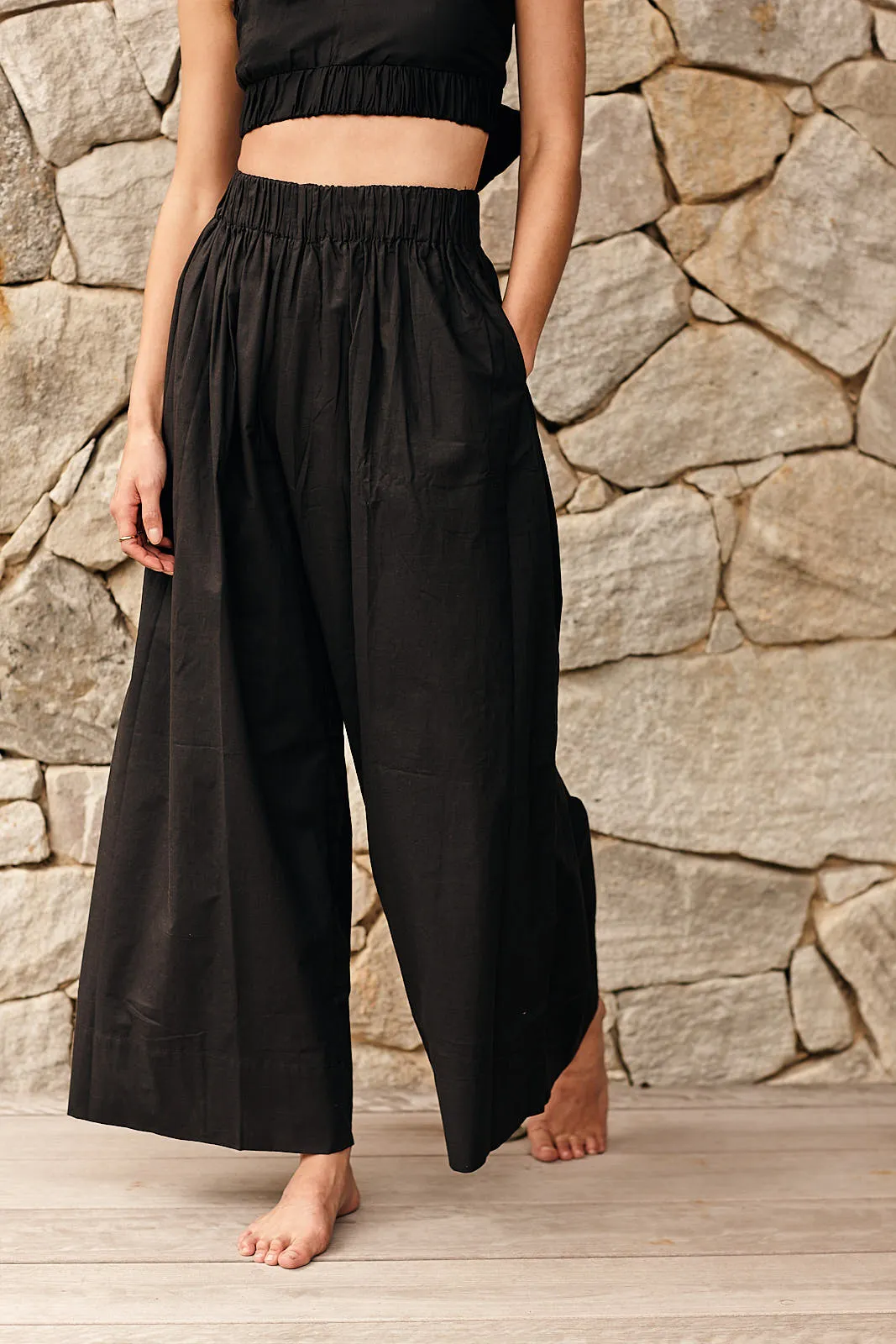 Lila Wide Leg Pant in Black