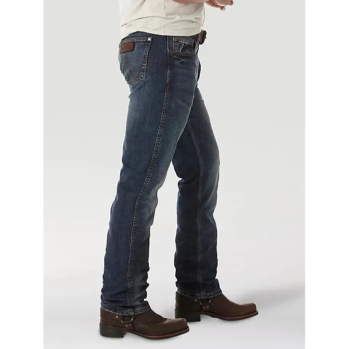 MEN'S WRANGLER RETRO® SLIM FIT STRAIGHT LEG JEAN IN BOZEMAN