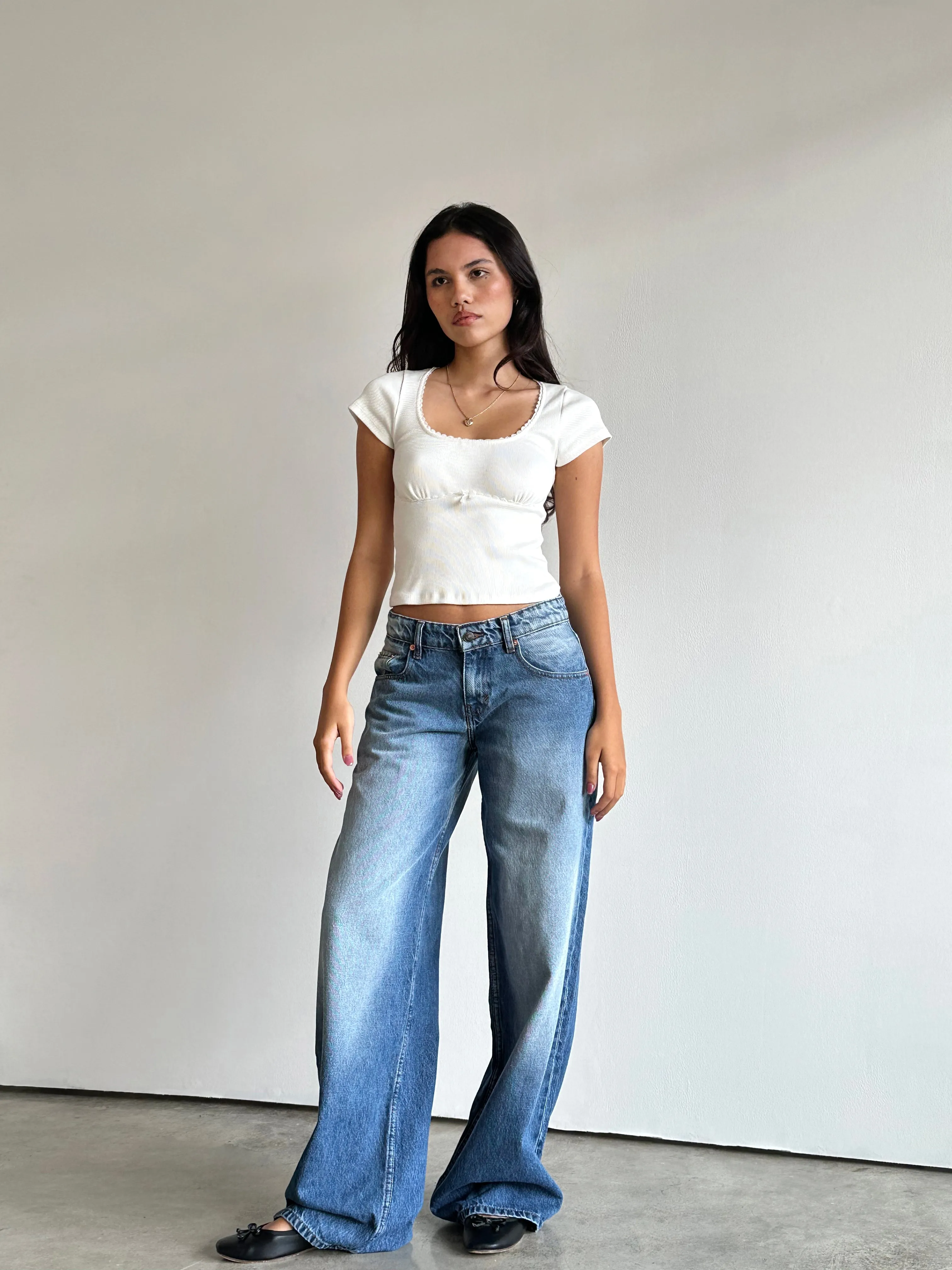 Roomy Extra Wide Low Rise Jeans in Marine Blue Wash