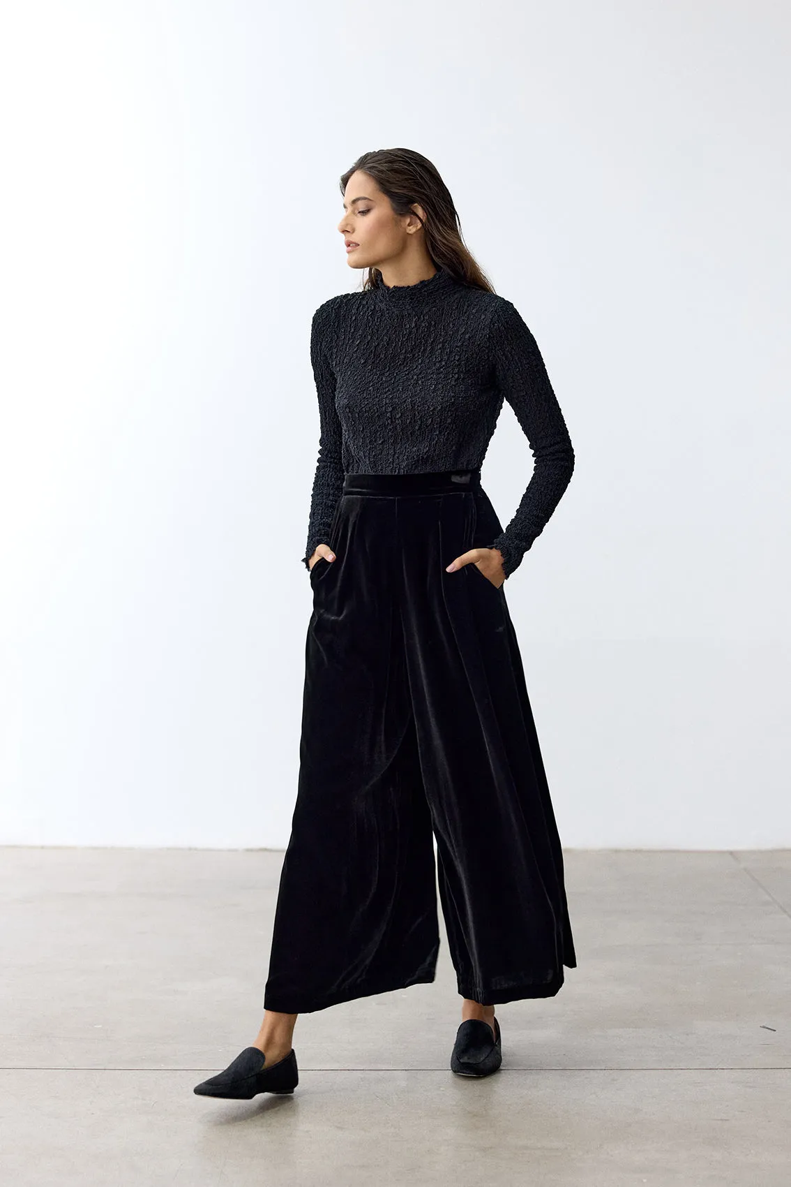 Silk Velvet Wide Leg Trousers - Ónix