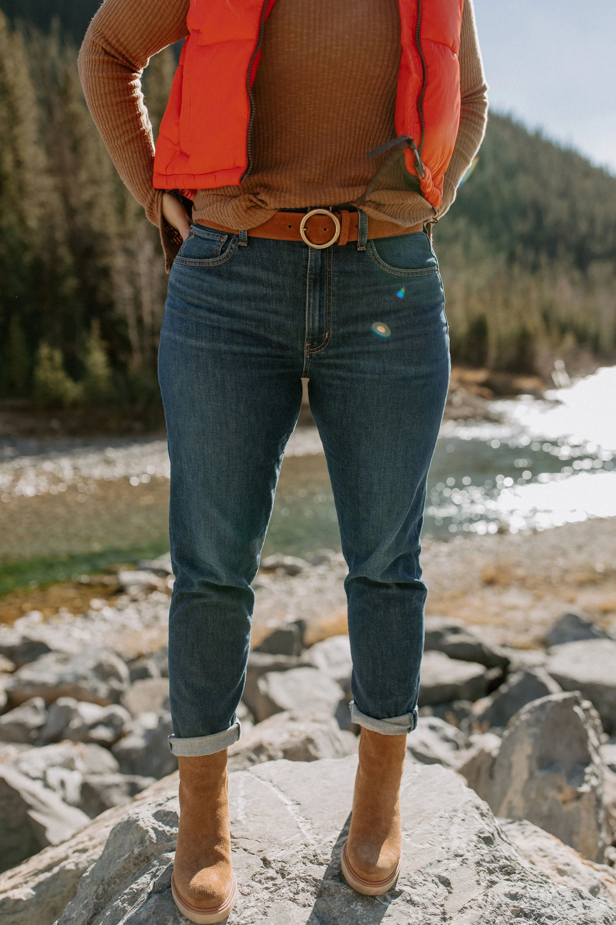 The Bomina Cropped Puffer Vest - Aurora Red