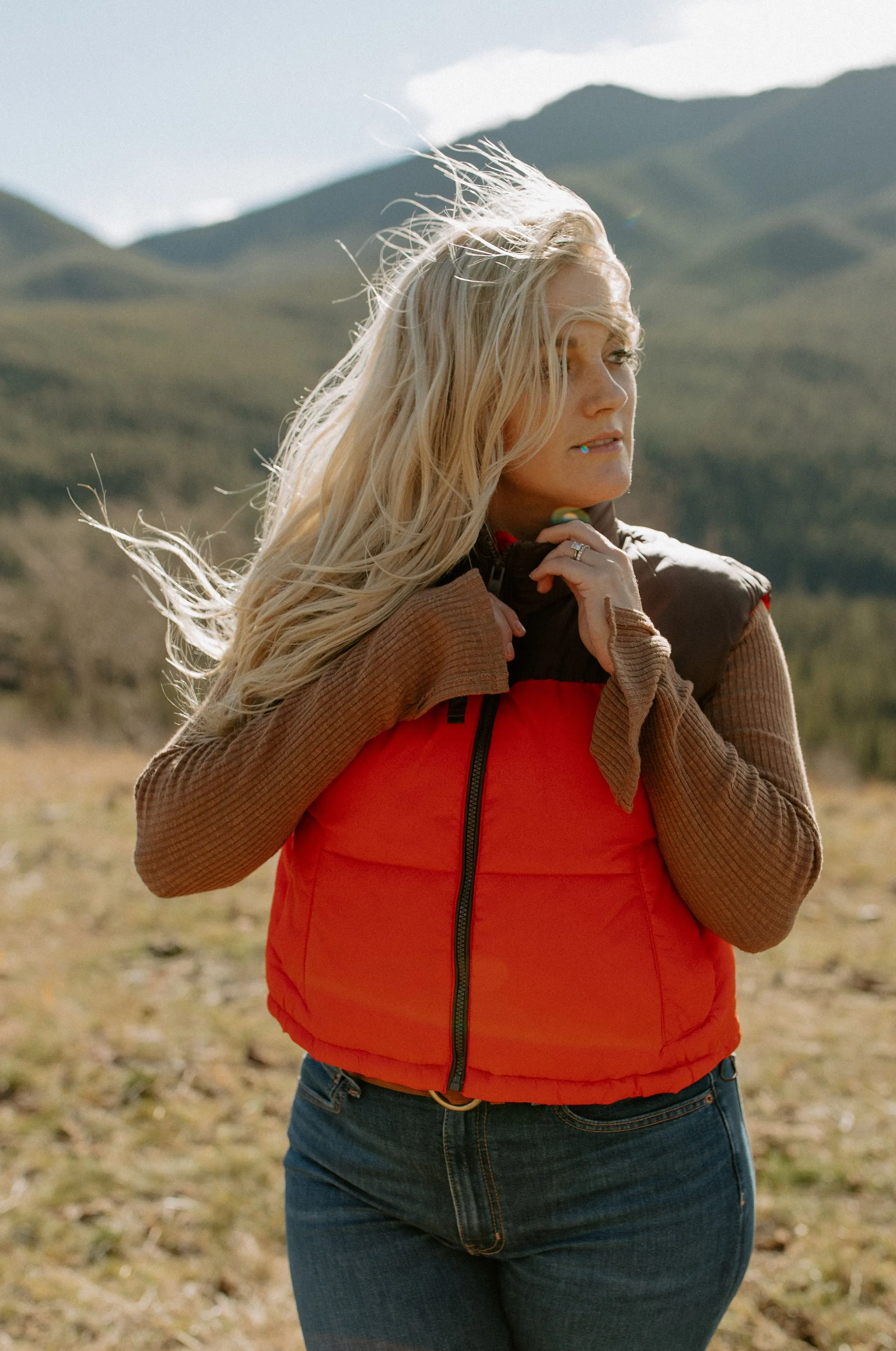 The Bomina Cropped Puffer Vest - Aurora Red