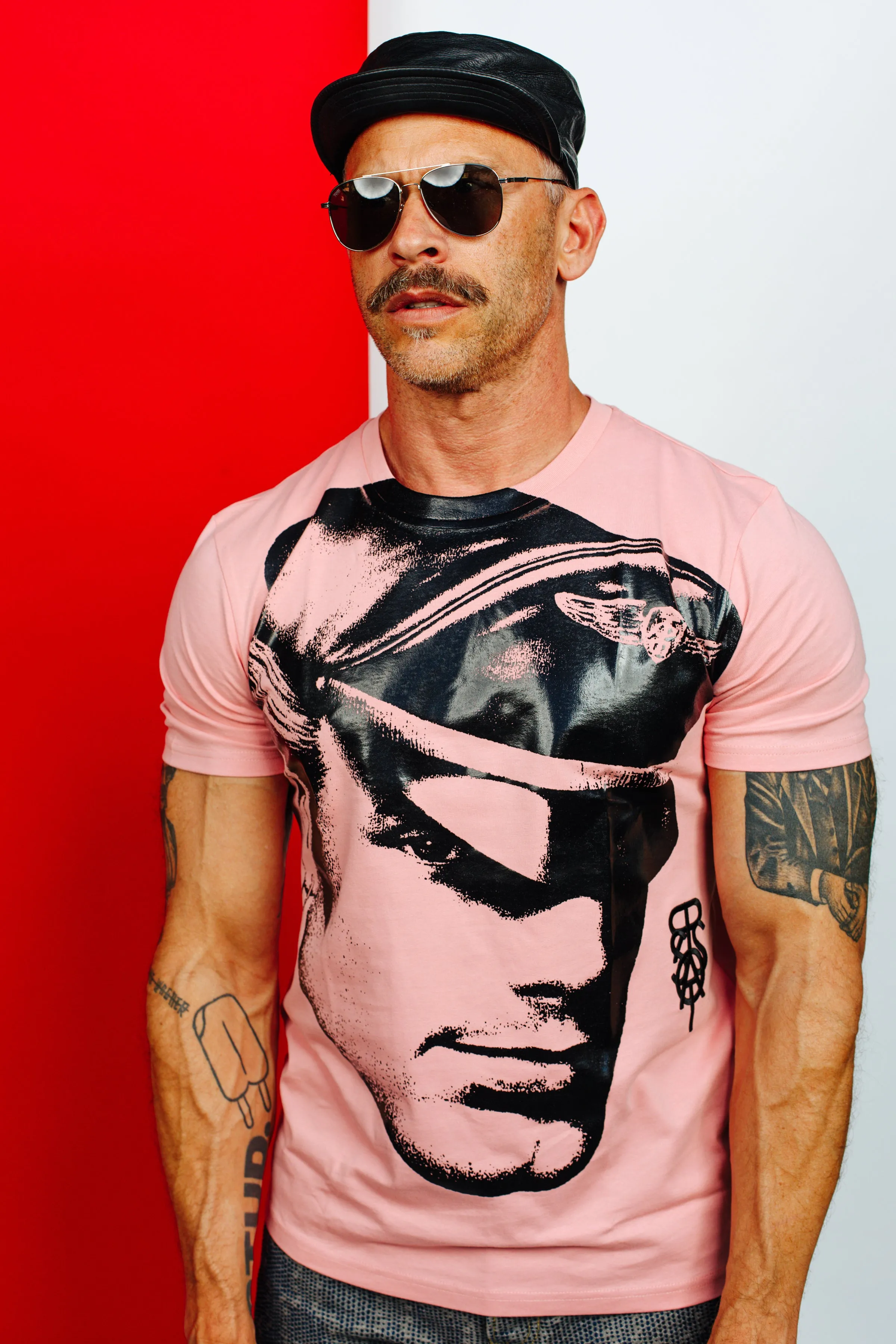 TOM OF FINLAND x WE ARE SPASTOR BIKER HEAD TEE - PINK