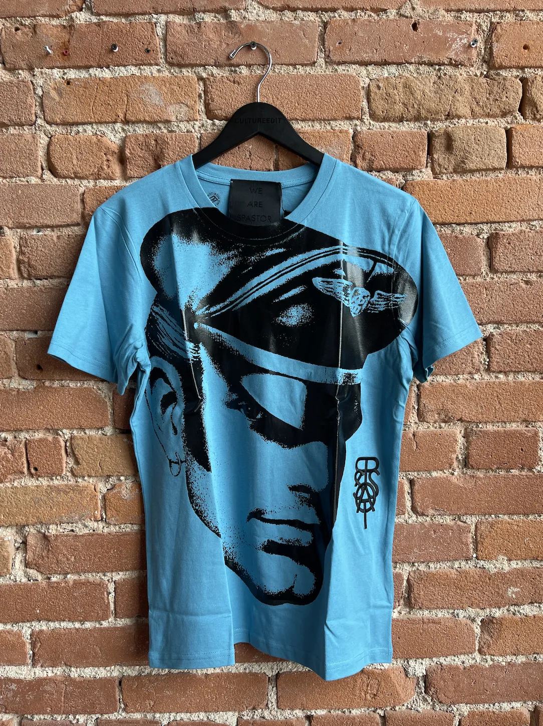 TOM OF FINLAND x WE ARE SPASTOR BIKER HEAD TEE - SEA BLUE